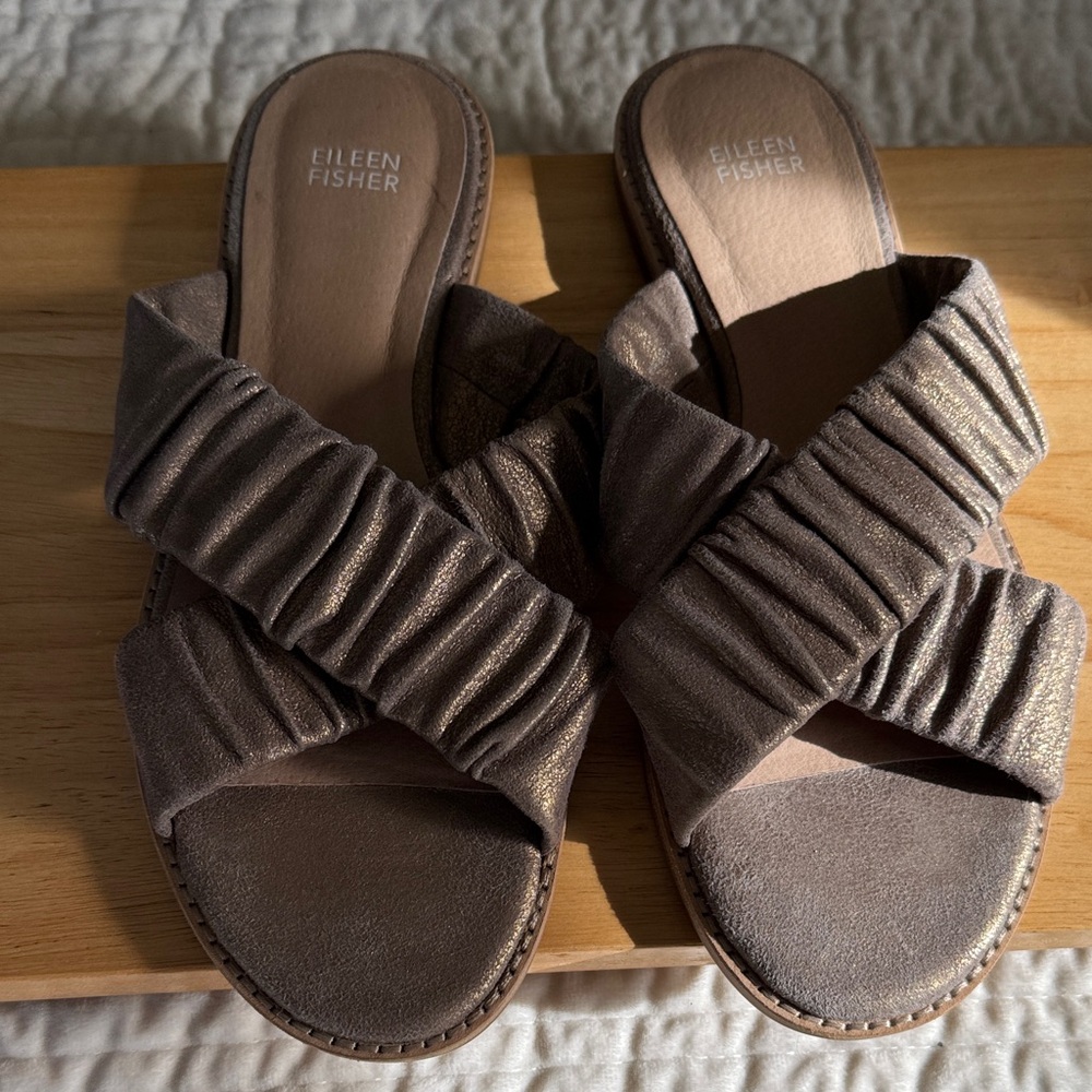 Eileen Fisher Women's Metallic Brown Sandals - Picture 2 of 4